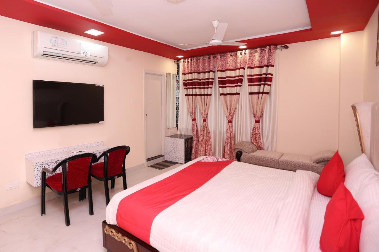 Oyo 23495 Hotel The Park Juhi Bari Eksteriør billede