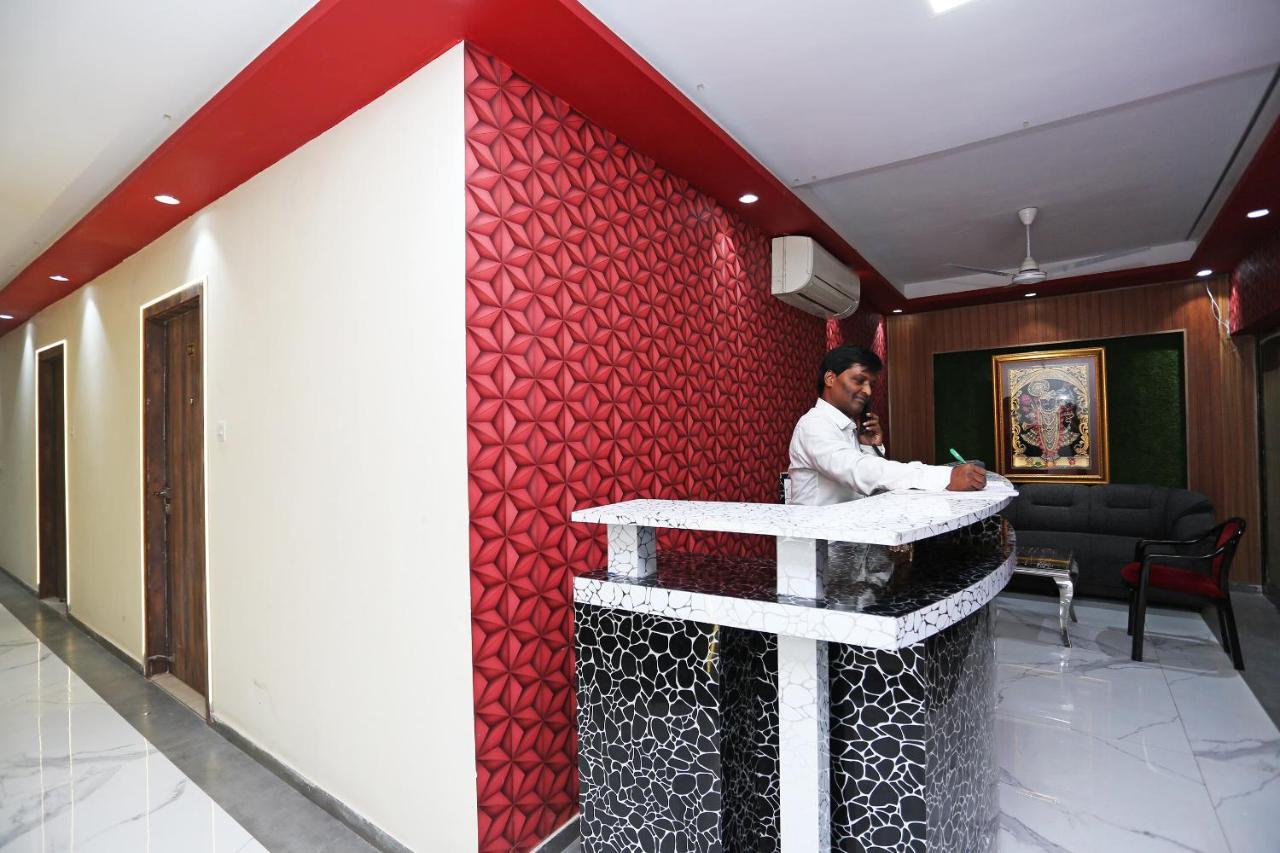 Oyo 23495 Hotel The Park Juhi Bari Eksteriør billede