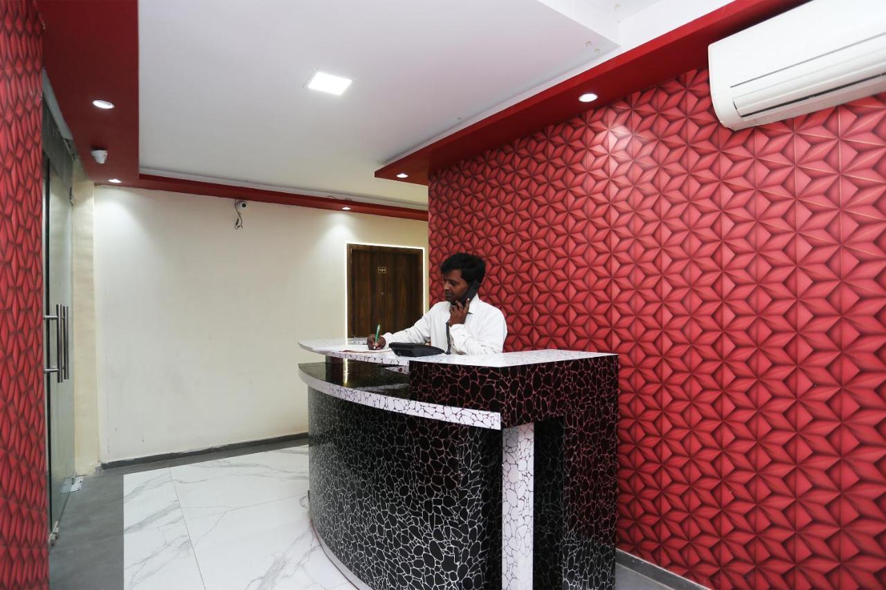 Oyo 23495 Hotel The Park Juhi Bari Eksteriør billede